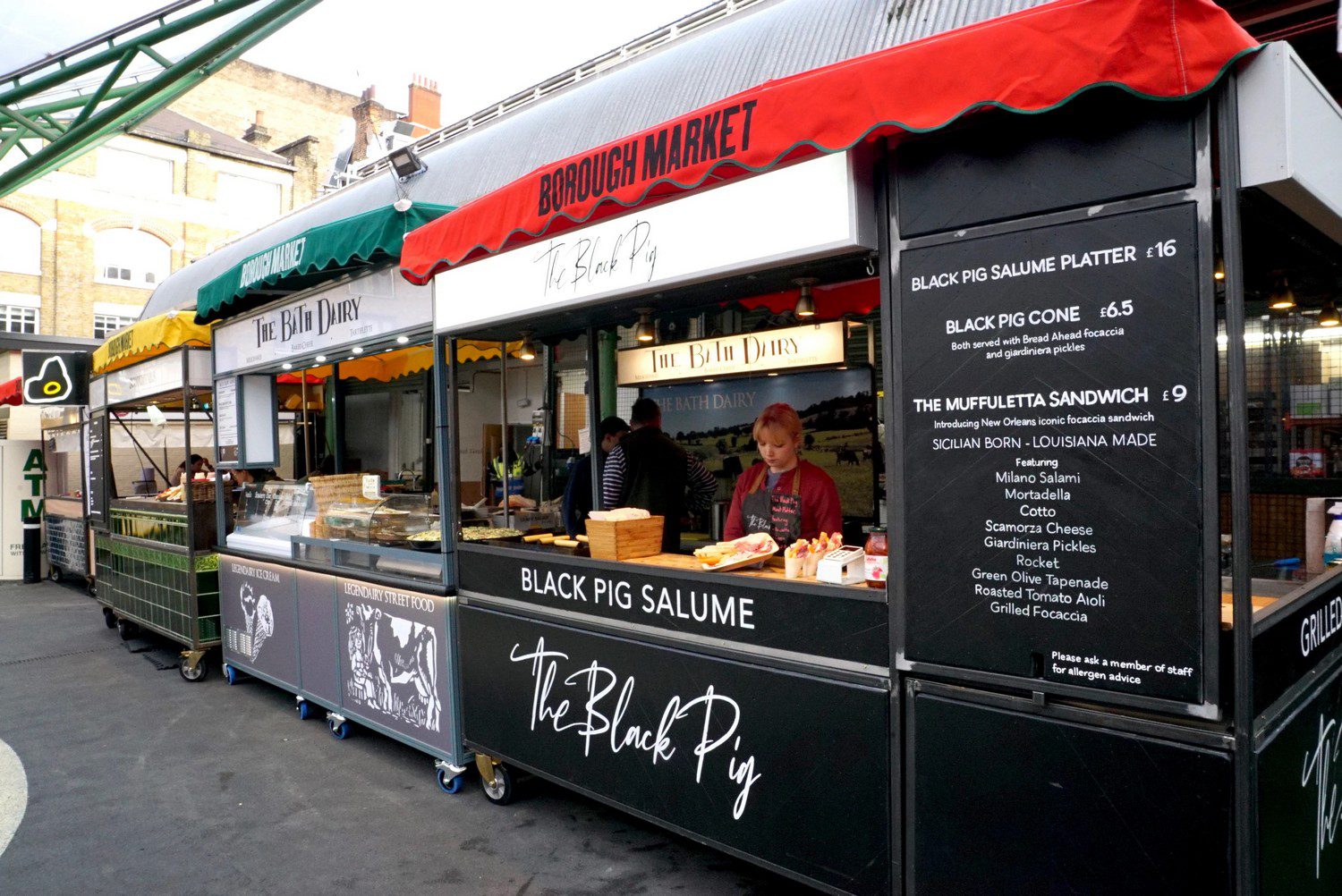 The Black Pig, Londres