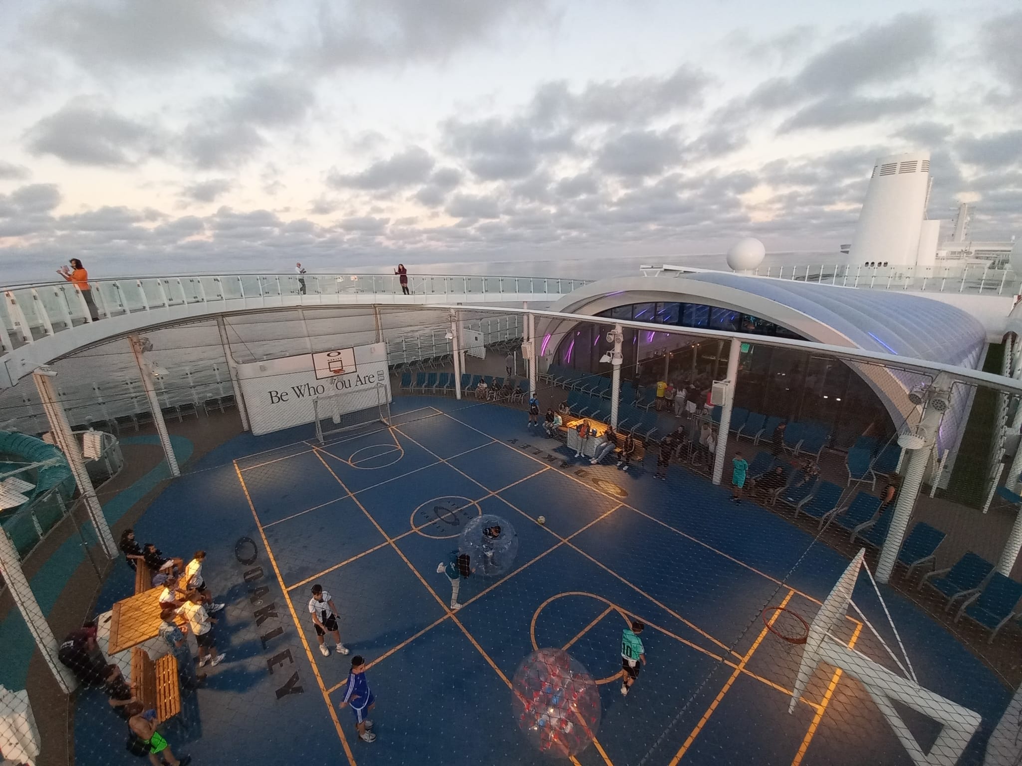 Terrain de jeux sur Costa Toscana ©Photo Monica Guzzi