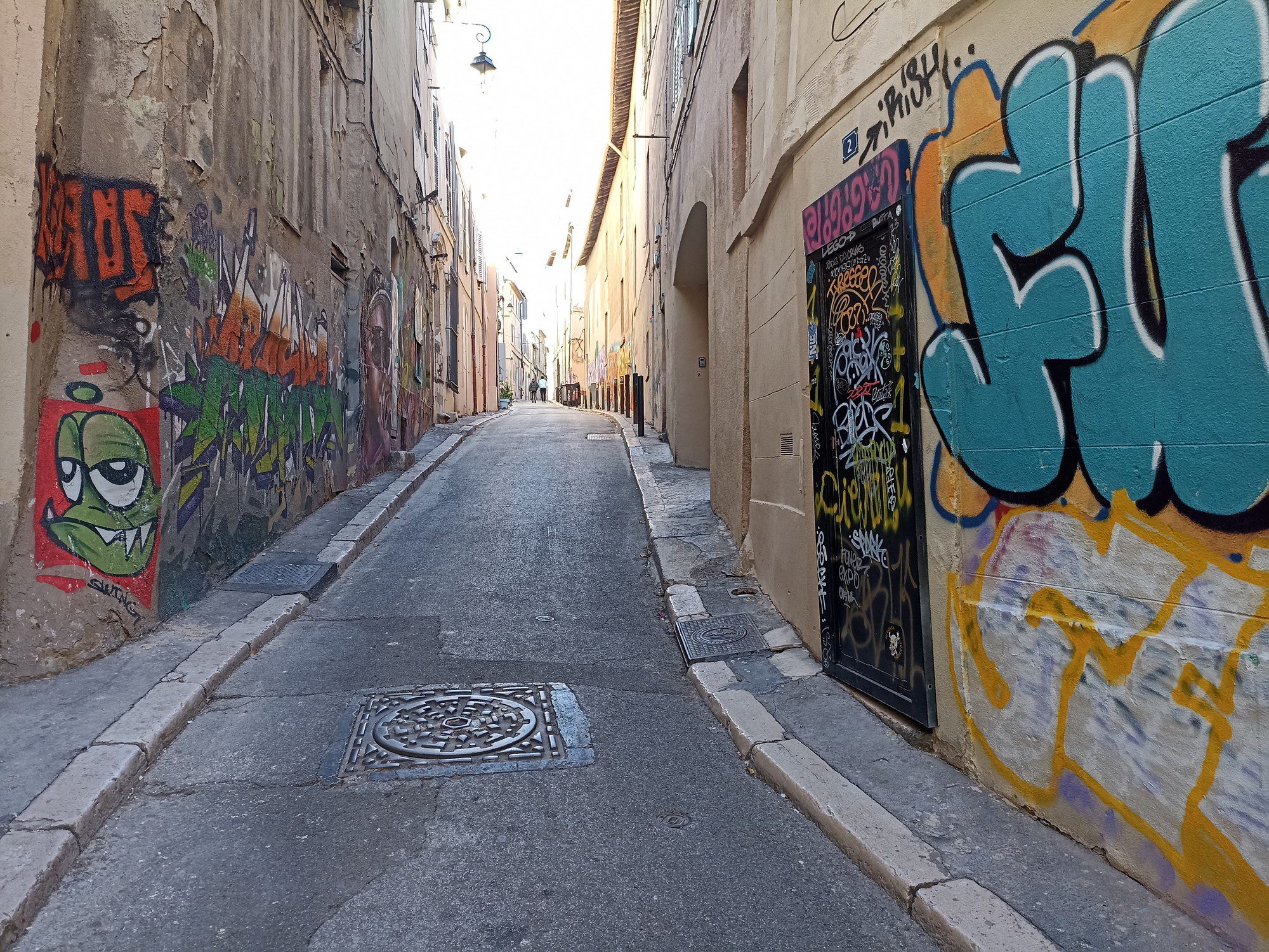Graffitis dans le centre historique de Marseille - ©Photo Anna Bruno