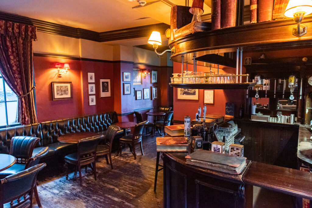 Ye Olde Cheshire Cheese, Londra - Foto FB