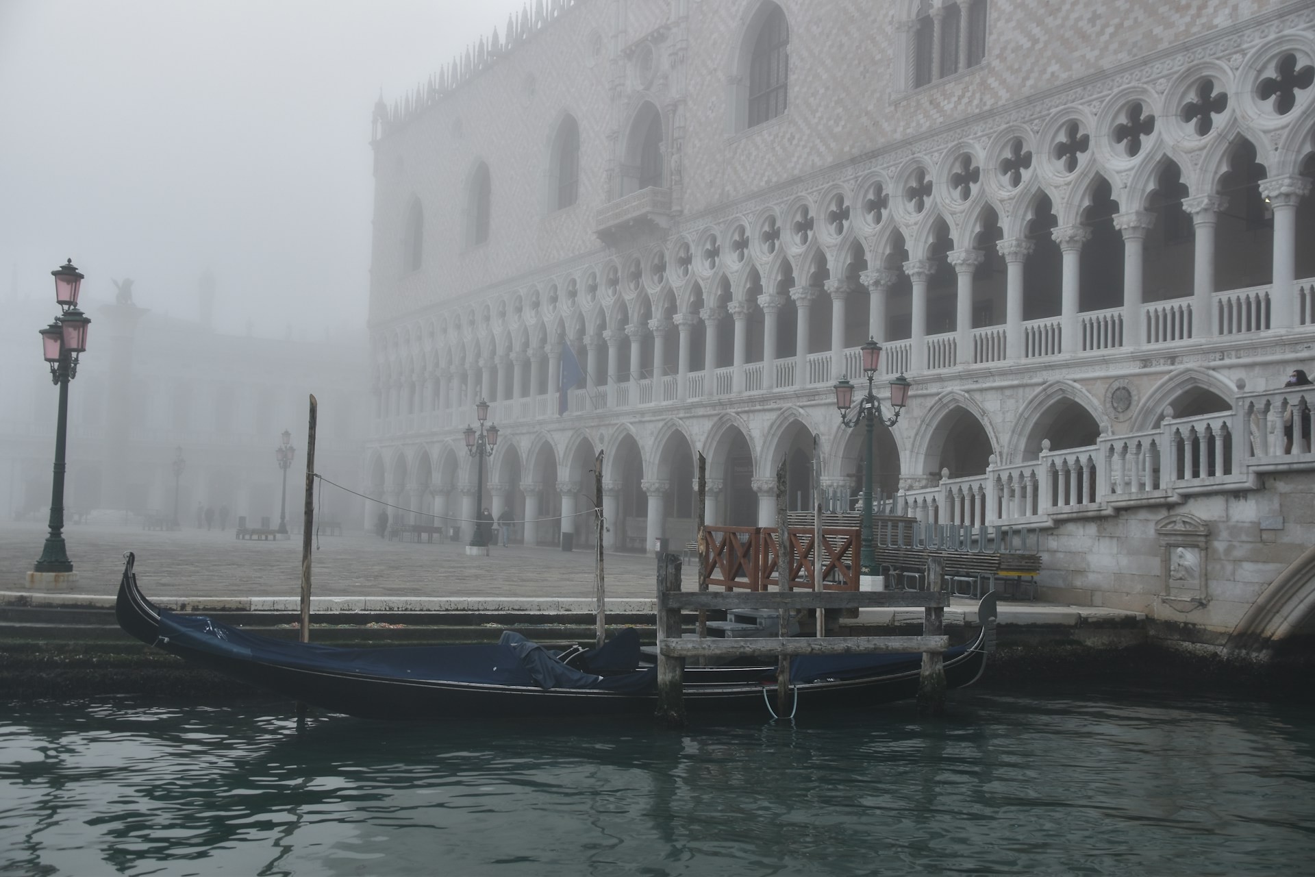 Venezia con la nebbia - Foto di Micky White U