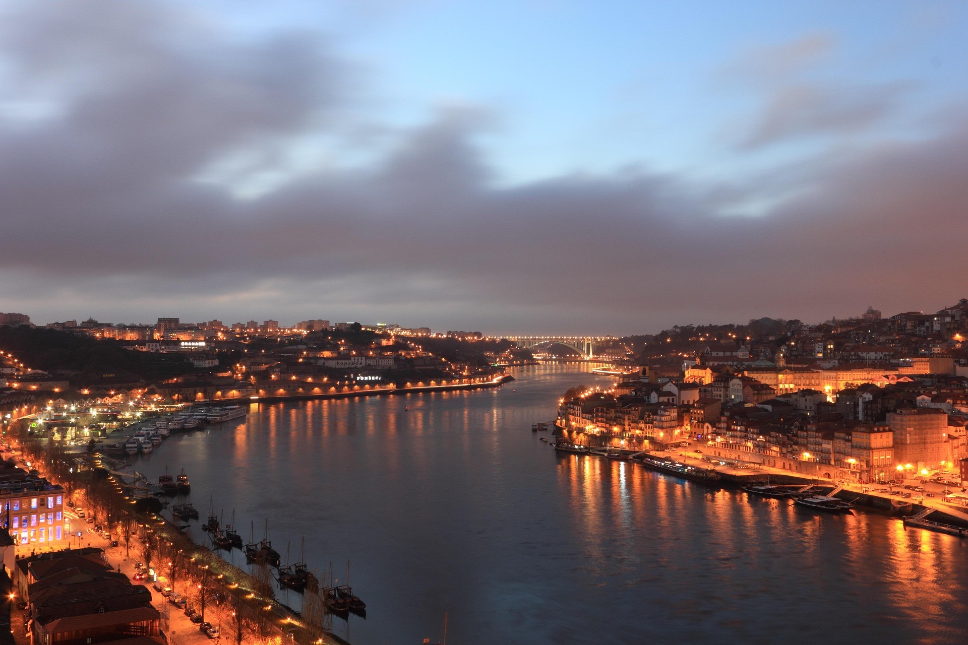 Avondzicht op Porto - Foto Pix
