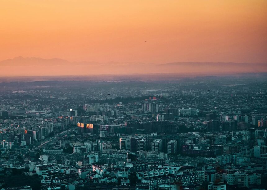Panorama di Tirana, Albania - Foto Valter Zhara Pexels