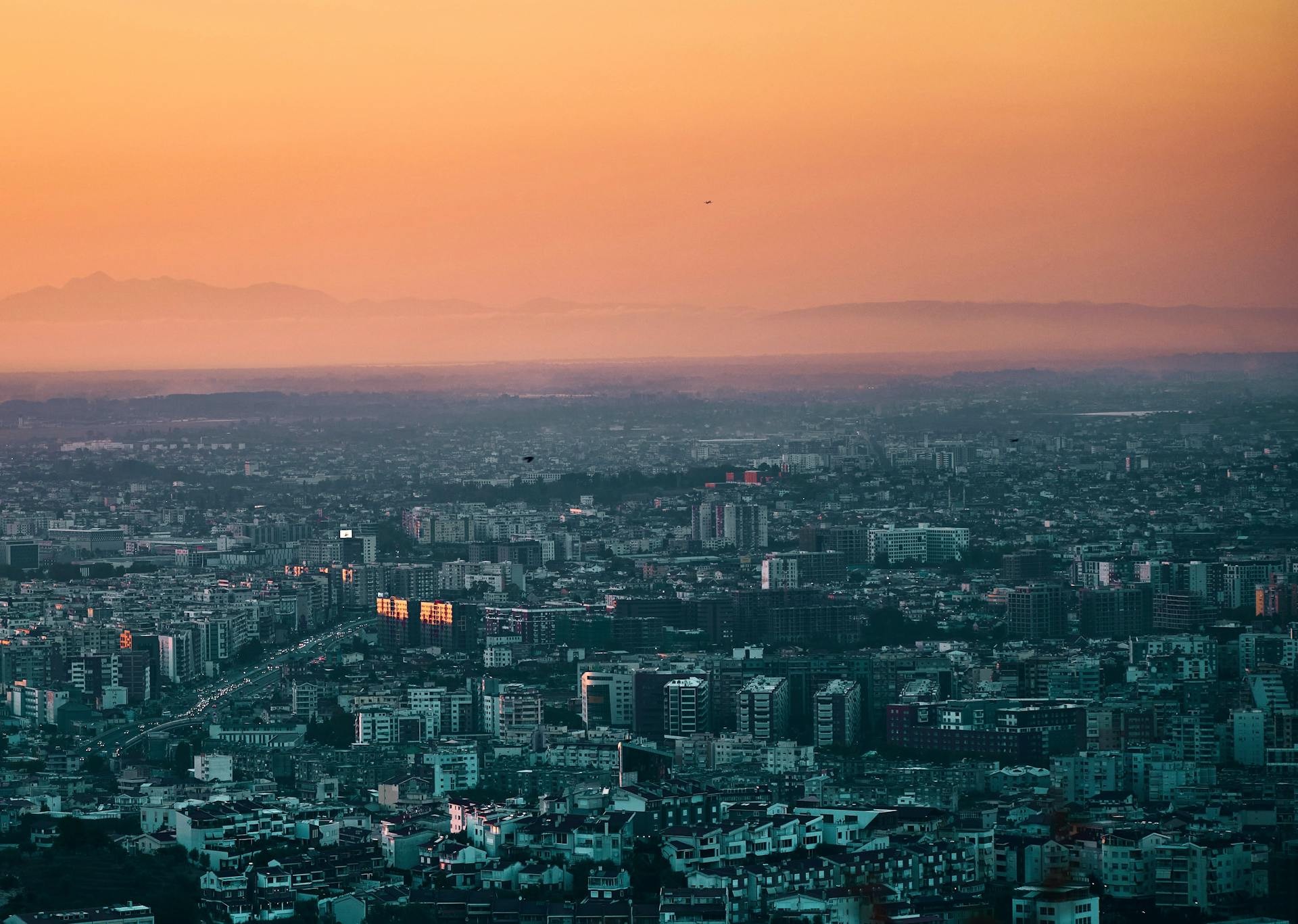 Panorama di Tirana, Albania - Foto Valter Zhara Pexels