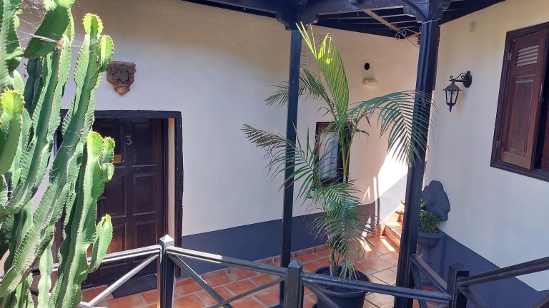 Volo + Hotel Brindisi - Icod de los Vinos - Apartamentos Monasterio de San Antonio - adults only da 747.7€