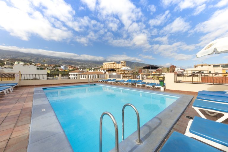 Volo + Hotel Brindisi - Tenerife, Isole Canarie - Be Smart Florida Plaza da 1394.89€