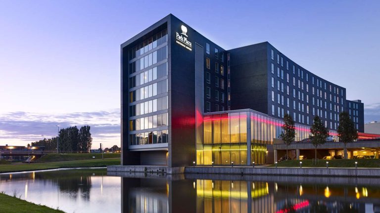 Volo + Hotel Ancona - Amsterdam - Park Plaza Amsterdam Airport da 487.08€