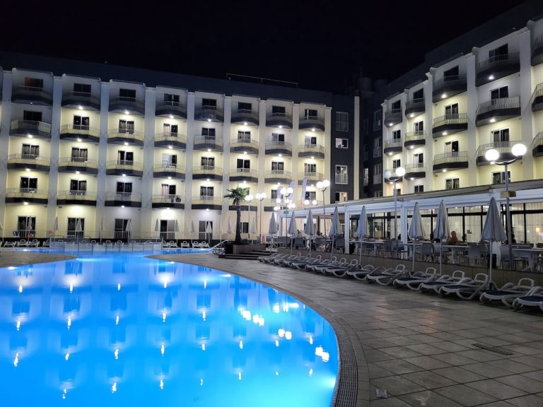 Volo + Hotel Ancona - Malta - Topaz Hotel da 3149.77€