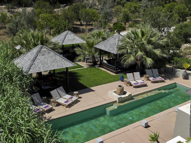 Volo + Hotel Cagliari - Portinatx - The Giri Residence da 1249.55€