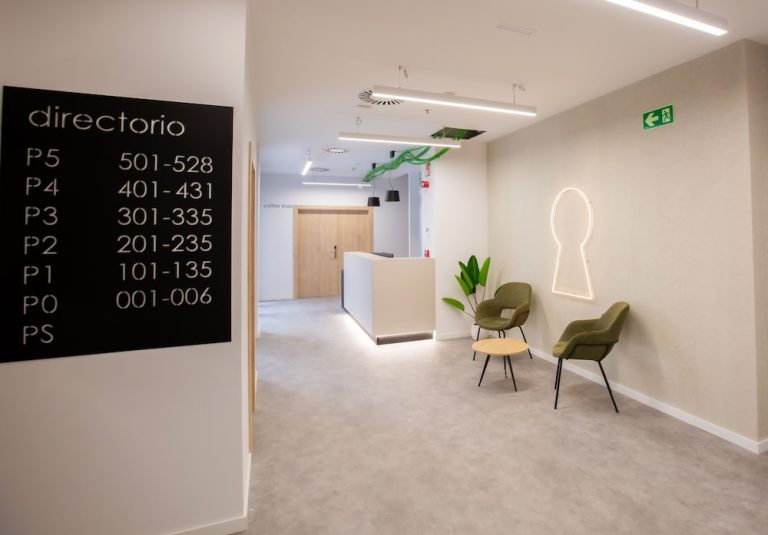 Volo + Hotel Milano - Costa di Valencia, Spagna - Micampus Burjassot Parque Student Residence da 92.15€