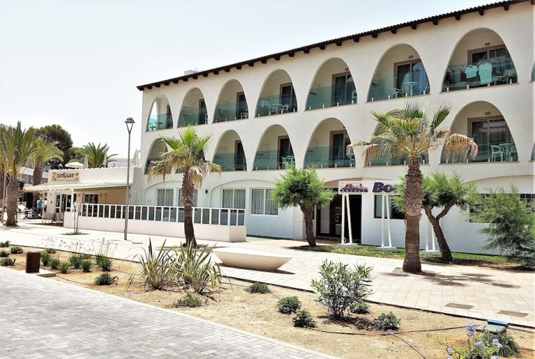 Volo + Hotel Genova - Alcudia - Stil Bonsai da 673.68€