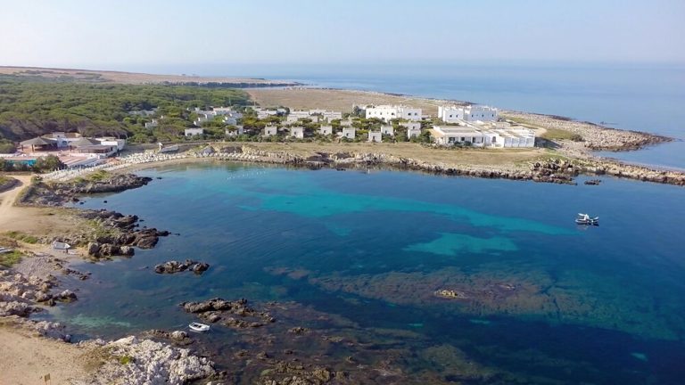 Volo + Hotel Genova - Favignana - Villaggio Approdo di Ulisse da 306.65€