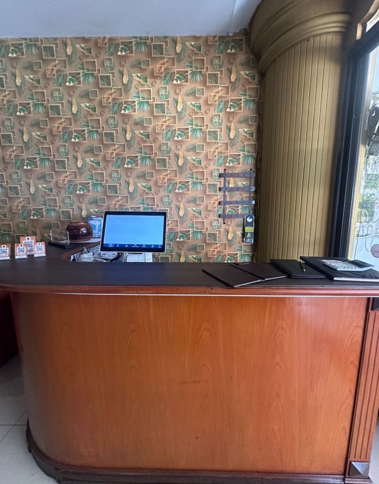 Volo + Hotel Bari - Isola di Phuket, Thailandia - Royal Sweet Hotel da 3891.87€