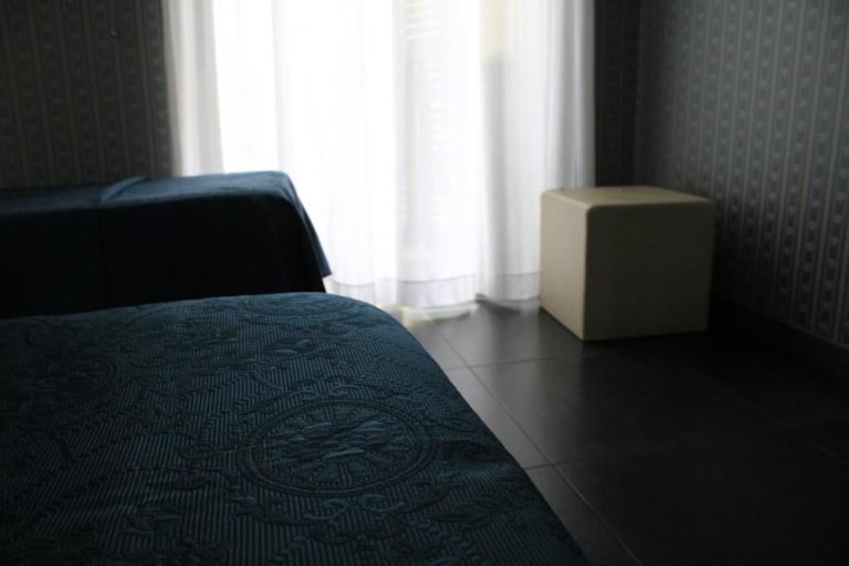 Volo + Hotel Bari - Napoli - Smart Station Hotel da 462.69€