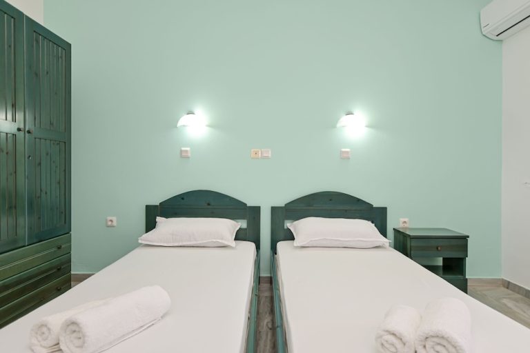 Volo + Hotel Milano - Città di Naxos - Naxian Garden of Senses da 435.14€