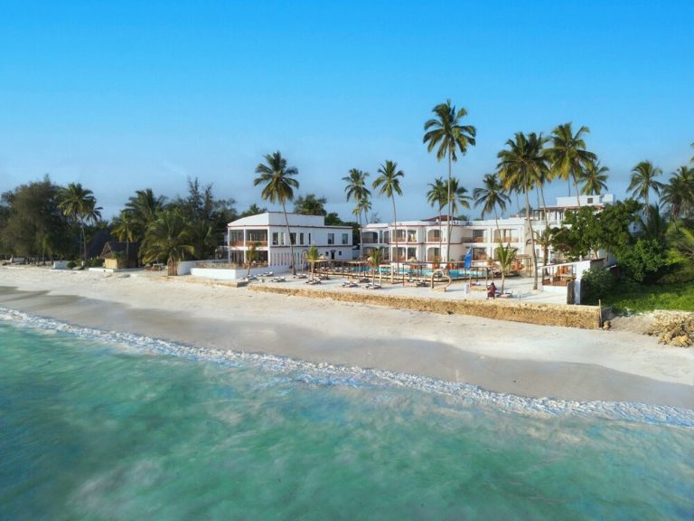 Volo + Hotel Bari - Pongwe, Zanzibar - Dream of Zanzibar Resort & Spa - Premium All Inclusive da 1932.83€