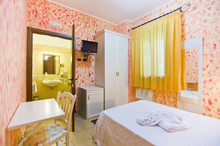 Volo + Hotel Bari - Trapani - History Hotel da 295.11€