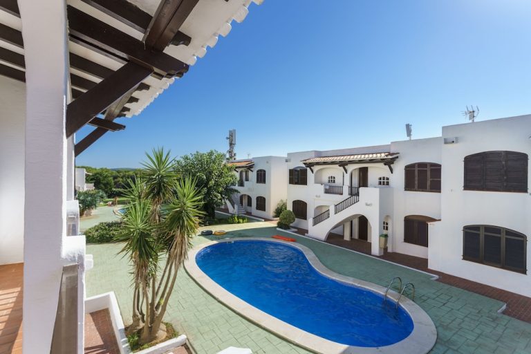 Volo + Hotel Milano - Arenal D'En Castell - Apartamentos Posidonia da 245.48€