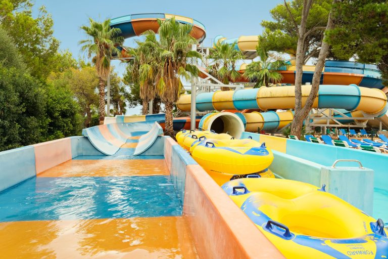 Volo + Hotel Milano - Arenal D'En Castell - BLUESEA Marina Parc da 212.74€