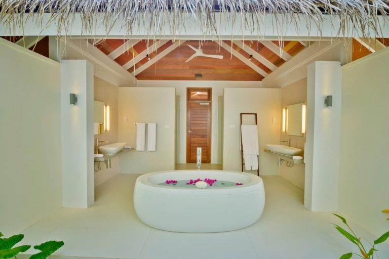 Volo + Hotel Milano - Atollo di Ari Nord - Kandolhu Maldives da 3226.65€