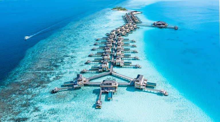 Volo + Hotel Bologna - Atollo di Dhaalu - Angsana Resort & Spa Maldives Velavaru da 2912.43€