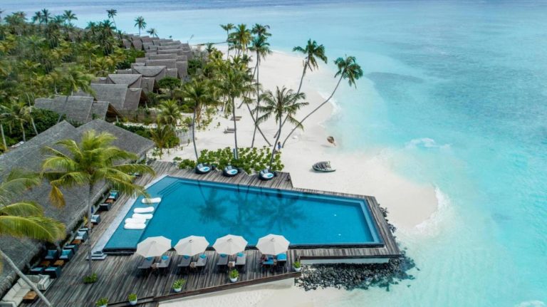 Volo + Hotel Milano - Atollo di Lhaviyani - Fushifaru Maldives da 2731.13€