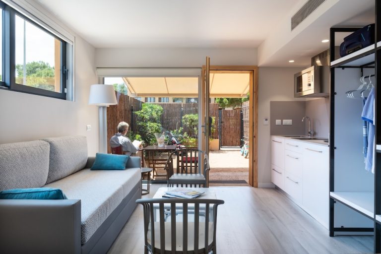 Volo + Hotel Bologna - Begur - Apartaments Beach & Golf Resort da 283.92€