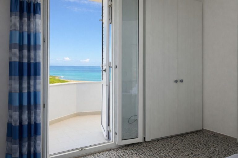 Volo + Hotel Catania - Castelsardo - Hotiday Castelsardo Spiaggia da 462.24€