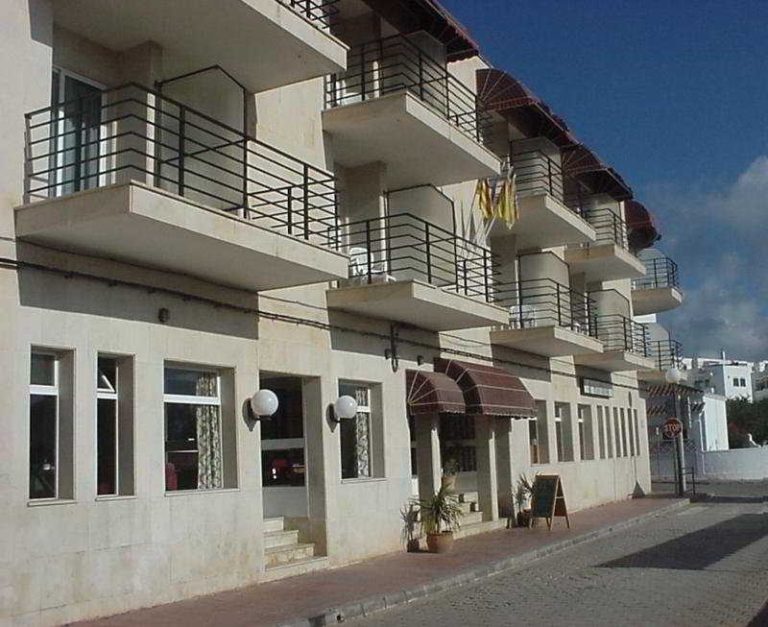 Volo + Hotel Bologna - Ciutadella de Menorca - Grupoandria Hotel Platja Gran da 347.47€