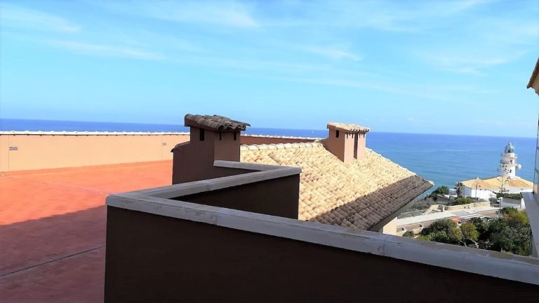 Volo + Hotel Bologna - Cullera - Aparthotel El Faro da 406.51€