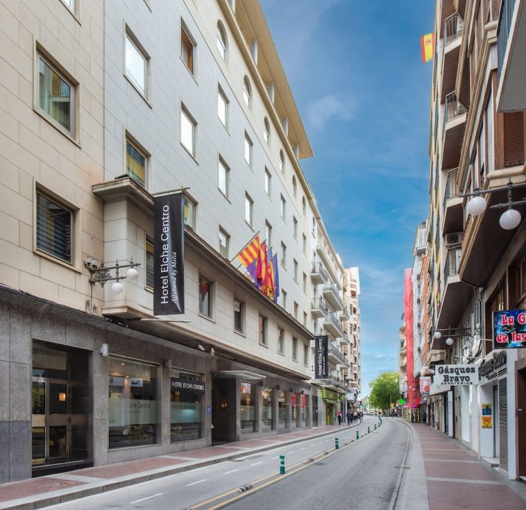 Volo + Hotel Milano - Elche - Hotel Elche Centro Affiliated by Meliá da 258.57€