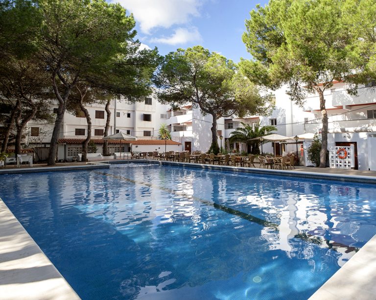 Volo + Hotel Bologna - Formentera - Apartamentos Es Pujols - Emar Hotels da 368.73€