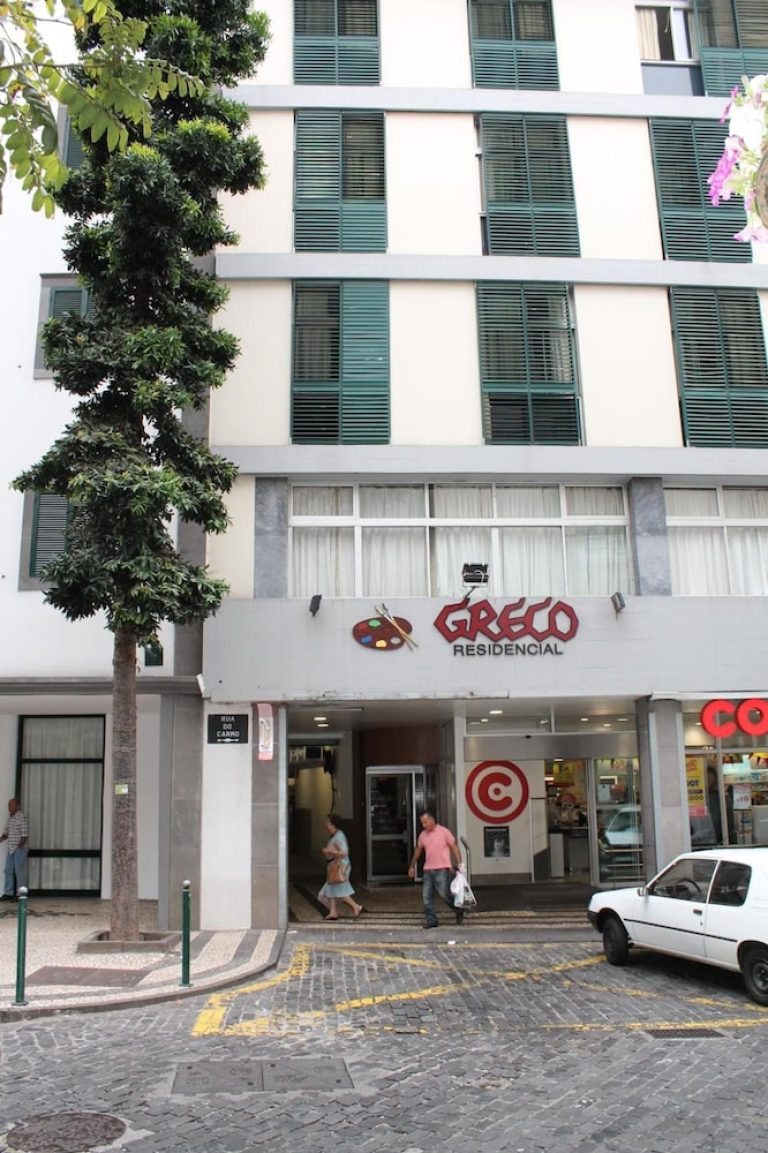 Volo + Hotel Bologna - Funchal - Residencial Greco da 665.21€