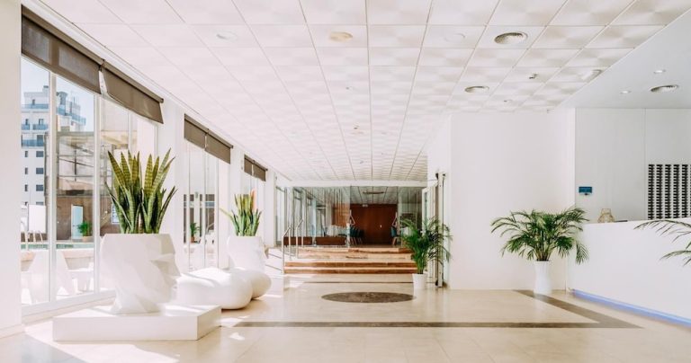 Volo + Hotel Bologna - Gandia - Hotel Safari da 772.4€
