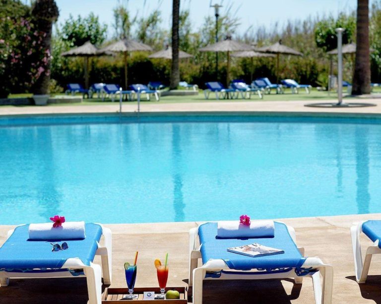 Volo + Hotel Bari - Costa Blanca, Spagna - Hotel Playas de Guardamar da 150.67€