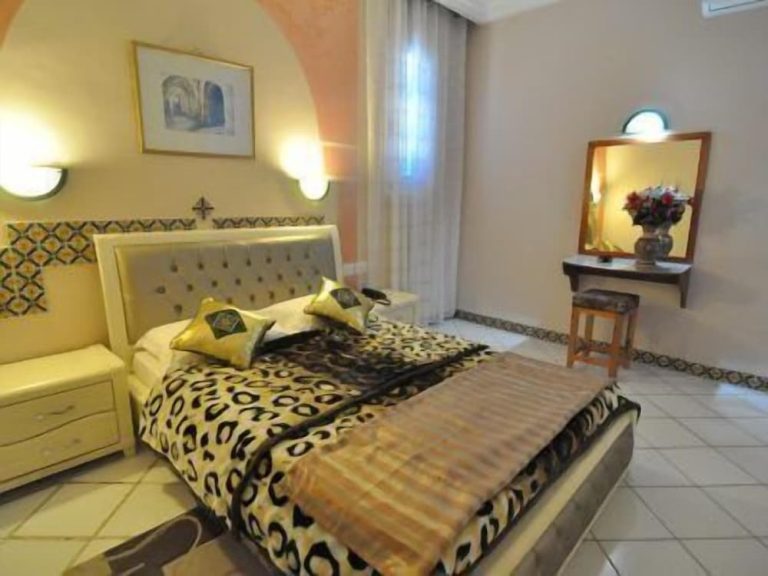 Volo + Hotel Milano - Houmt Souk - Hôtel Les Palmes d'Or da 577.46€