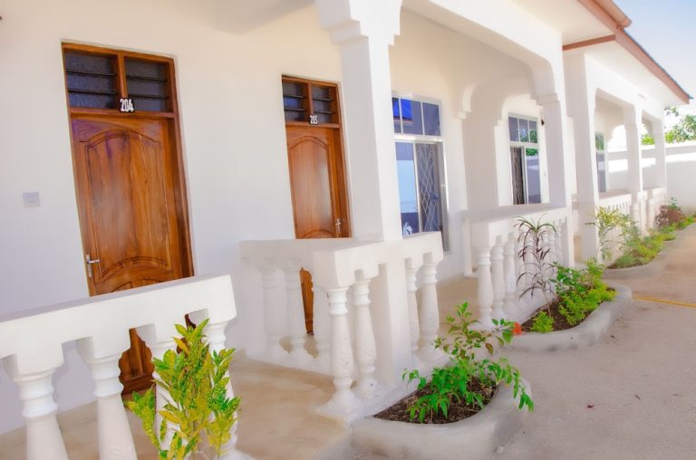 Volo + Hotel Milano - Jambiani, Zanzibar - AROYA Boutique Hotel da 842.32€