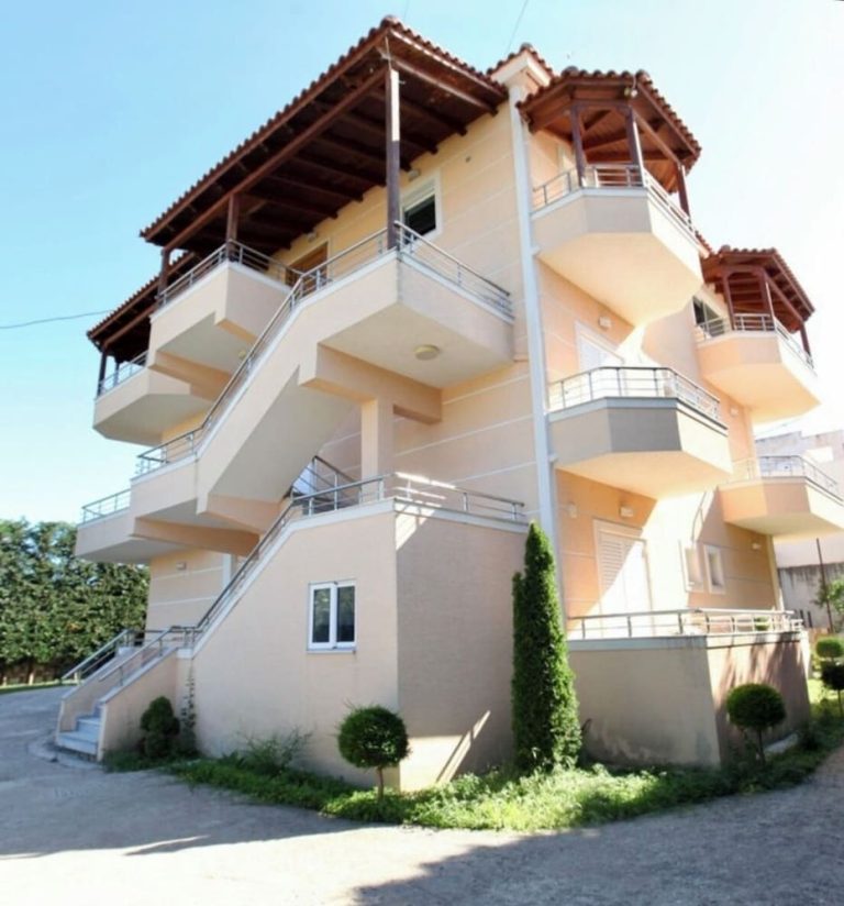 Volo + Hotel Bologna - Ksamil - Mihasi Apartments da 164.55€