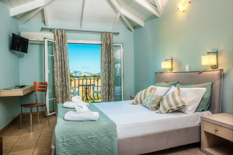 Volo + Hotel Milano - Laganas - Herodotos Studios da 292.97€