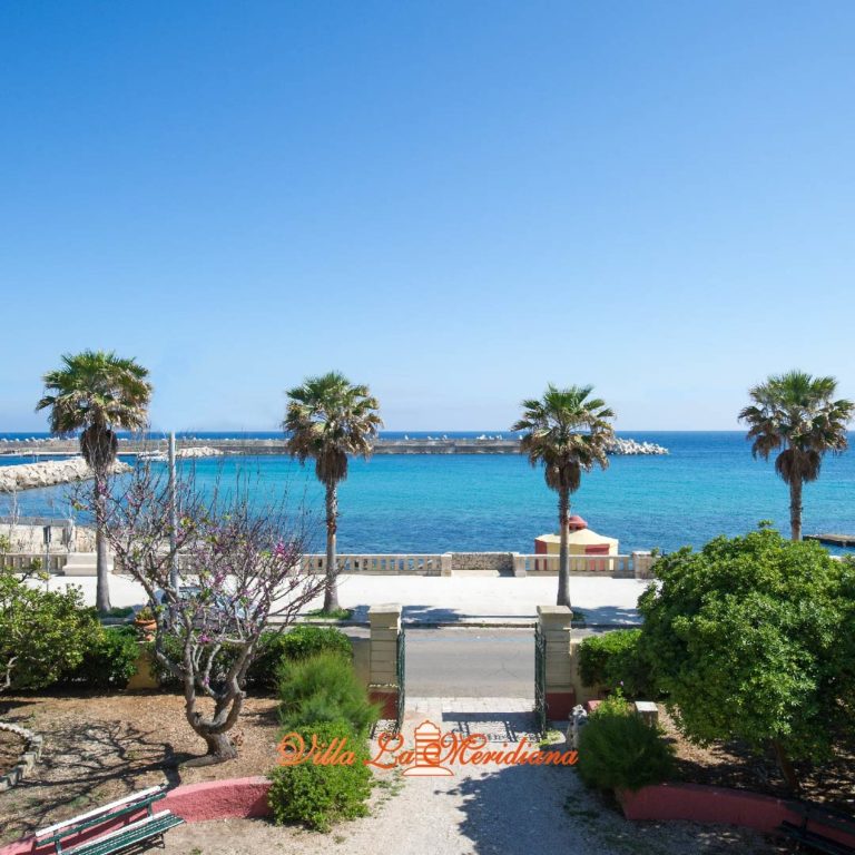 Volo + Hotel Napoli - Leuca - Villa La Meridiana - Caroli Hotels da 638.49€