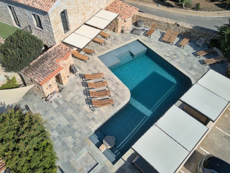 Volo + Hotel Bologna - L'île Rousse - Hôtel Casa Rossa & Spa da 705.66€