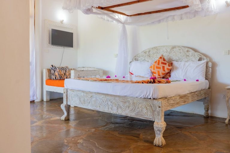 Volo + Hotel Catania - Malindi - Silver Rock Boutique Resort by Mokawa - Hotel & Apartments da 1363.7€