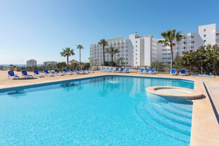 Volo + Hotel Milano - Manacor - HSM Canarios Park da 242.18€