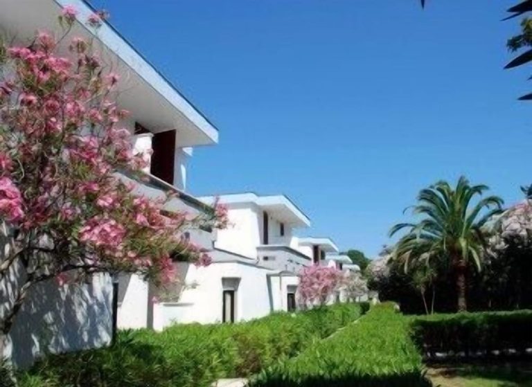 Volo + Hotel Catania - Marina di Sibari - Nicolaus Club Bagamoyo Resort da 968.5€