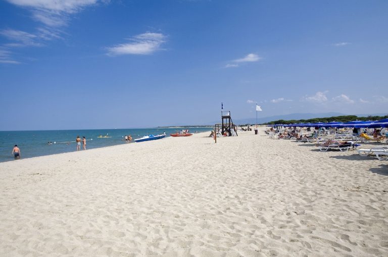 Volo + Hotel Milano - Marina di Sibari - TH Marina di Sibari - Baia Degli Achei Village da 926.89€