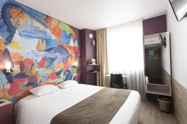 Volo + Hotel Bologna - Marne-La-Vallee - Brit Hotel Codalysa Marne la Vallée - Torcy da 235.16€