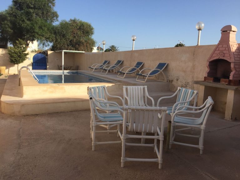 Volo + Hotel Napoli - Mezraia - Independent Villa With Private Pool, Covered Parking da 1246.27€