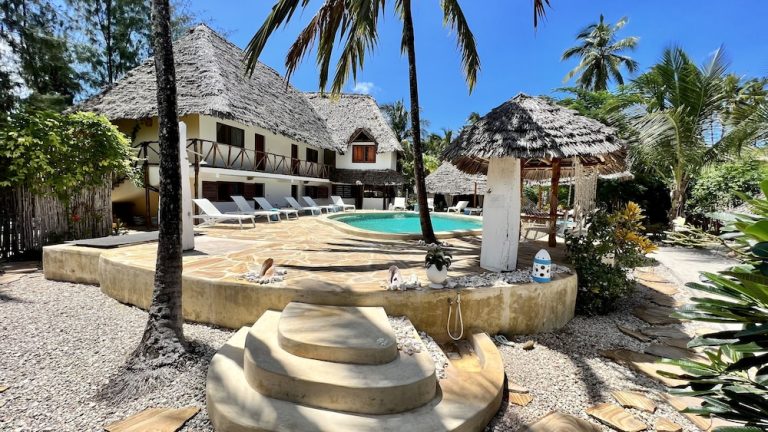 Volo + Hotel Milano - Michamvi - Oleza Boutique Hotel da 986.04€