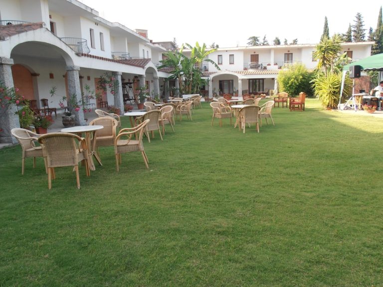 Volo + Hotel Bologna - Muravera - Hotel Domu Incantada da 395.91€
