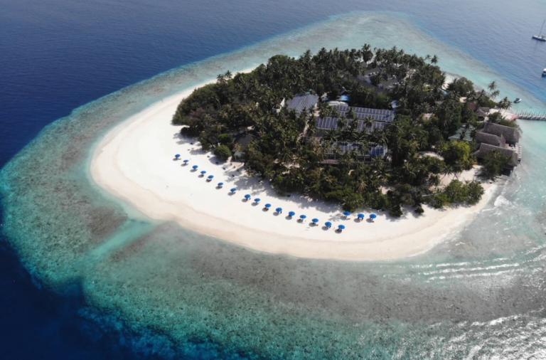 Volo + Hotel Milano - North Male Atoll - Malahini Kuda Bandos Resort da 1165.02€